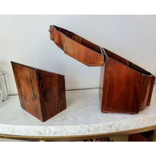 Auburn Antique American Federal Period Flame Mahogany Knife Box For Sale - Image 8 of 11