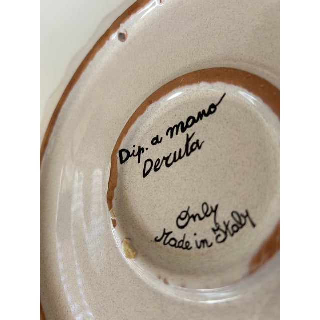 Late 20th Century Vintage Deruta Plate, "Uomo Di Nobiltà" -Made in Italy For Sale - Image 5 of 6