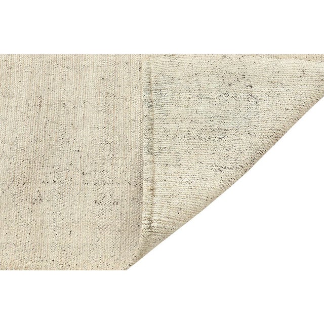 Mid 20th Century Mid 20th Century Light Gray Vintage Kilim Rug For Sale - Image 5 of 7