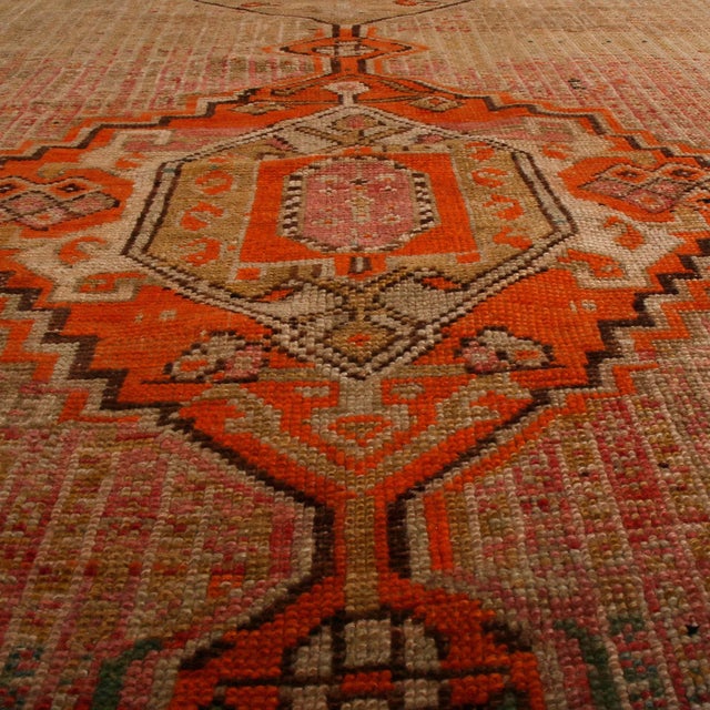 Traditional Antique Qashqai Persian Rug With Diamond Medallions in Beige & Pink - Rug & Kilim For Sale - Image 3 of 6