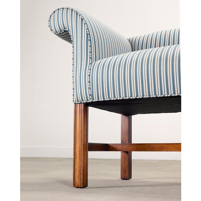 Georgian Chippendale Style Mahogany Upholstered Window Bench For Sale - Image 14 of 18