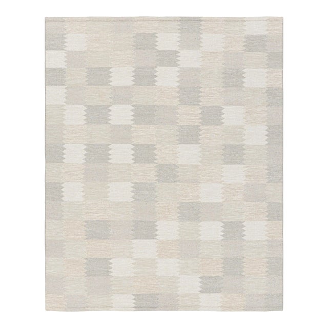 Rug & Kilim’s Scandinavian Style Rug in Taupe and White With Geometric Pattern For Sale