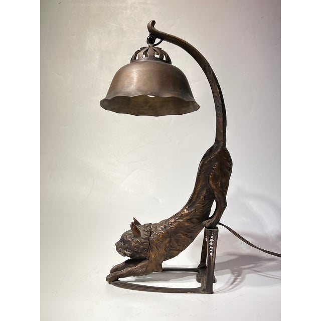 Art Deco Early 20th Century Austrian Bronze Cat-Form Table Lamp For Sale - Image 3 of 6