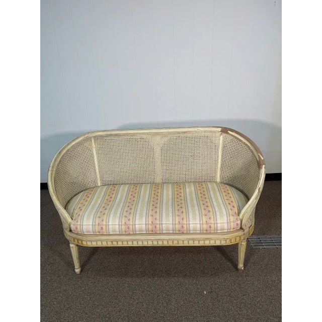 This beautiful piece was taken out of a house in Saratoga, NY. Piece was taken out of a beautiful house. The piece is worn...