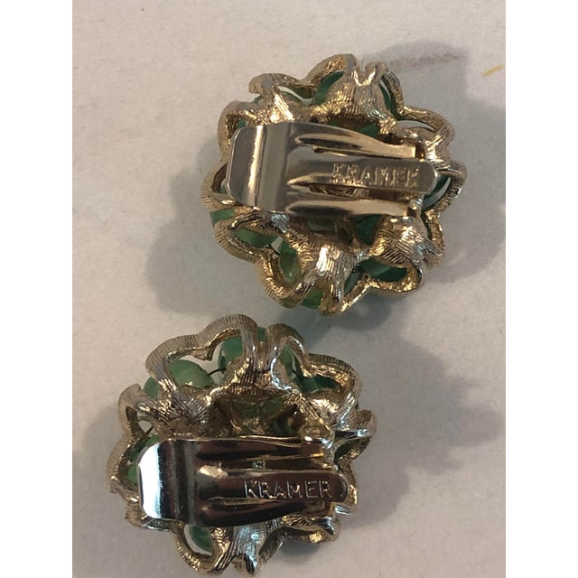 1950s Kramer Green Rhinestone Floral Earrings, A Pair For Sale - Image 11 of 13