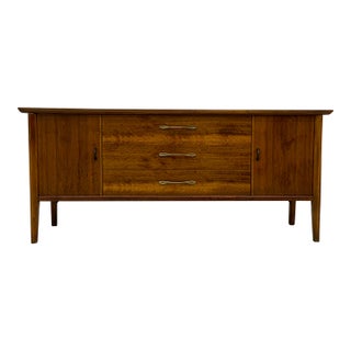 Lane Mid-Century Modern Walnut Cedar Chest "No Lock" ~ Great as Tv Stand For Sale