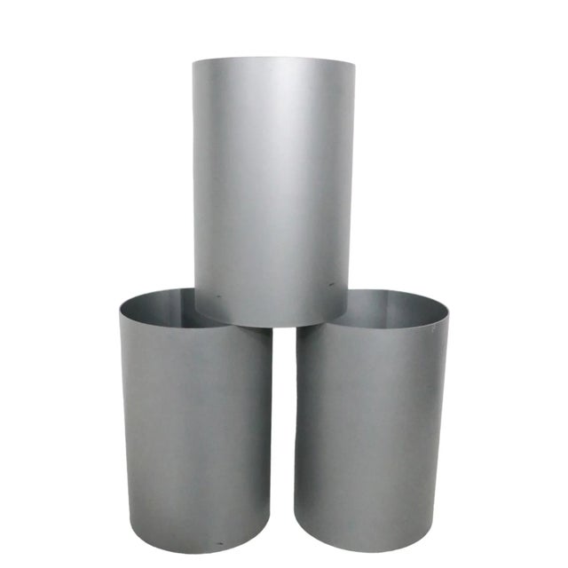 Postmodern Post Modern Silver Gray Plastic Trash Can by Gino Colombini for Kartell Model 4670 C 1990's 3 Available For Sale - Image 3 of 11