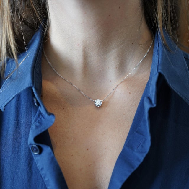 2 Carat Round Cut Lab Grown Diamond Solitaire Floating Pendant Necklace For Sale - Image 4 of 8