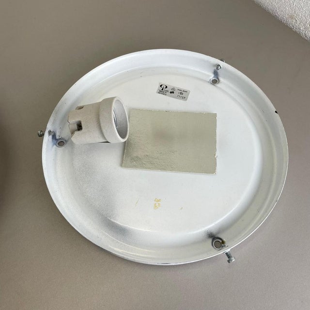 Zebra Glass Flushmount Wall Light attributed to Peill & Putzler, Germany, 1980s For Sale - Image 6 of 18