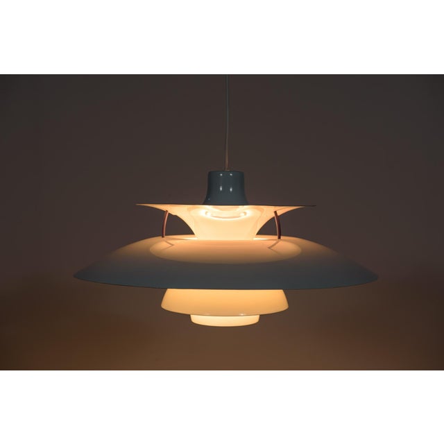 Louis Poulsen Mid-Century Modern Model PH5 Pendant Lamp by Poul Henningsen for Louis Poulsen, Denmark, 1960s For Sale - Image 4 of 18