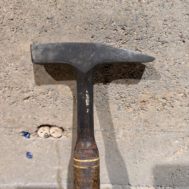 1960s Classic Estwing Leather-Handled Rock Pick Geology Hammer Industial Decor For Sale - Image 5 of 11