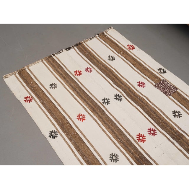 1970s 1970s Vintage Handmade Wool Cotton White Runner Rug For Sale - Image 5 of 11