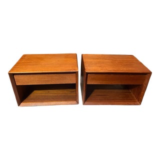 1960s Pair of Floating Danish Mid Century Modern Night Stands by Falster For Sale