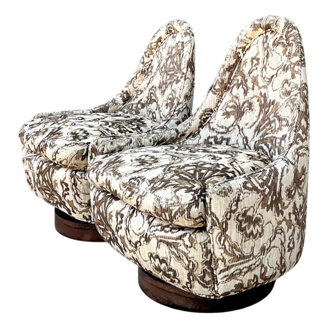 Vintage Milo Baughman for Thayer Coggin Petite Swivel Chairs For Sale
