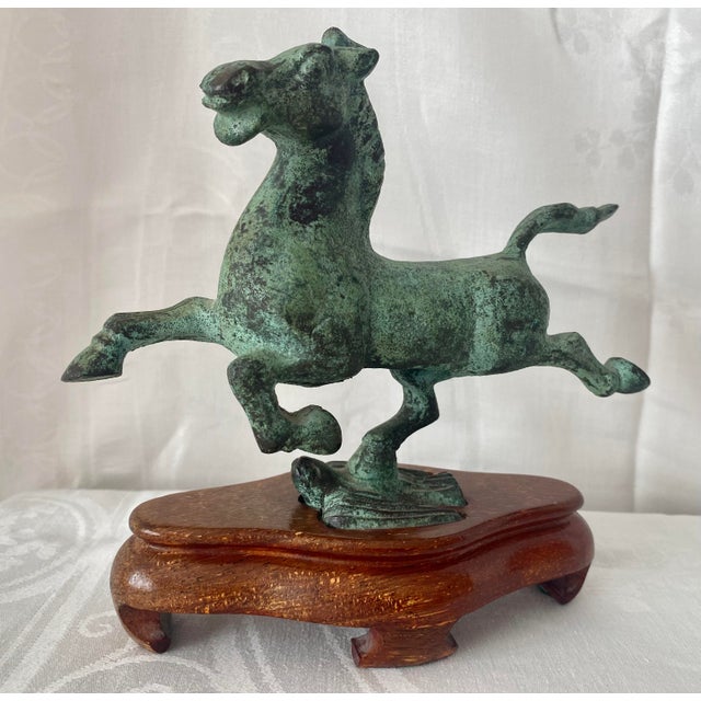 Mid-Century Bronze Asian Han Dynasty "Flying Horse of Gansu" on Carved Wooden Base Excellent Condition For Sale - Image 11 of 11
