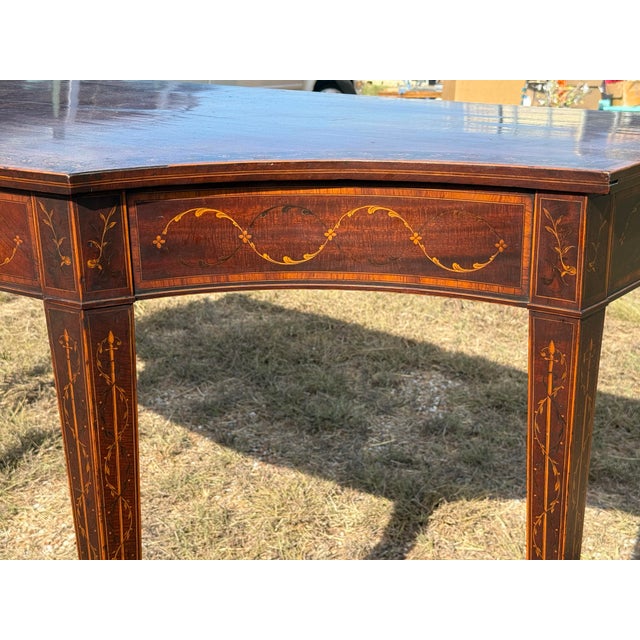 Early 19th Century Fantastic Sheraton/ Hepplewhite Sideboard For Sale In San Diego - Image 6 of 12