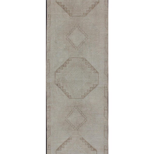 Cream and taupe vintage Turkish Oushak runner with geometric tribal design, Keivan Woven Arts / rug/TU-ALK-3582, country...