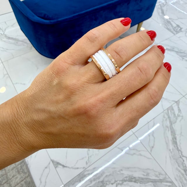 Bvlgari b.zero1 Collection 18k Rose Gold White Ceramic Two Tone 4 Band Ring, Size 7.5 For Sale - Image 9 of 10