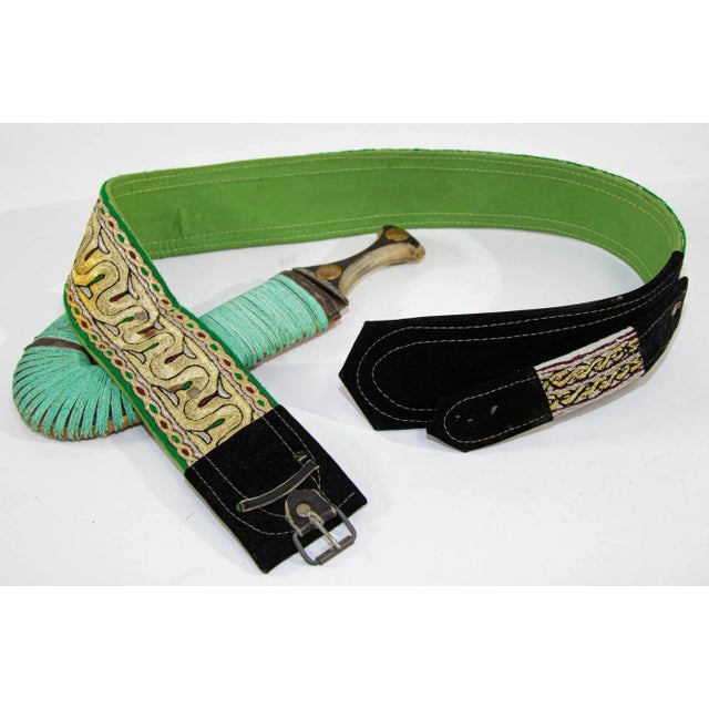 Middle Eastern Yemeni Jambiya Arabic Dagger With Belt For Sale - Image 4 of 12