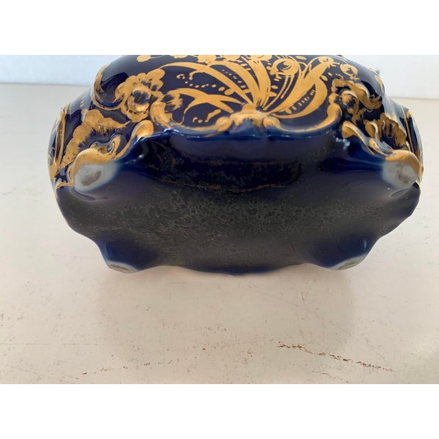 Ceramic Blue Porcelain Box with Gilt Highlights, 1900s For Sale - Image 7 of 11