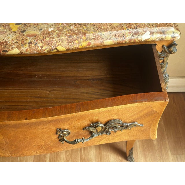 Louis XV Style Marquetry Bombé Commode with Marble Top, 1800s For Sale - Image 6 of 18