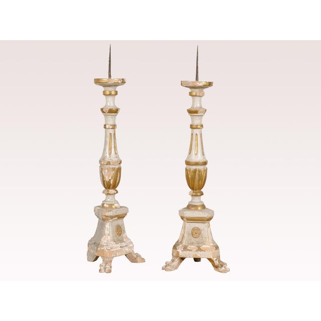 Italian A Pair of Italian 19th Century Painted and Gilded Candlesticks on Tripod Feet For Sale - Image 3 of 8