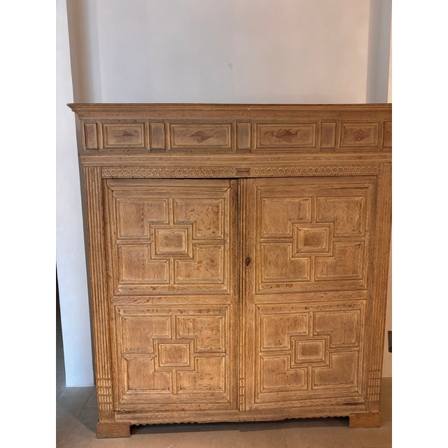 Never dreamed of listing this one of a kind gorgeous 18th century painted Dutch Kas were it not for having moved and no...