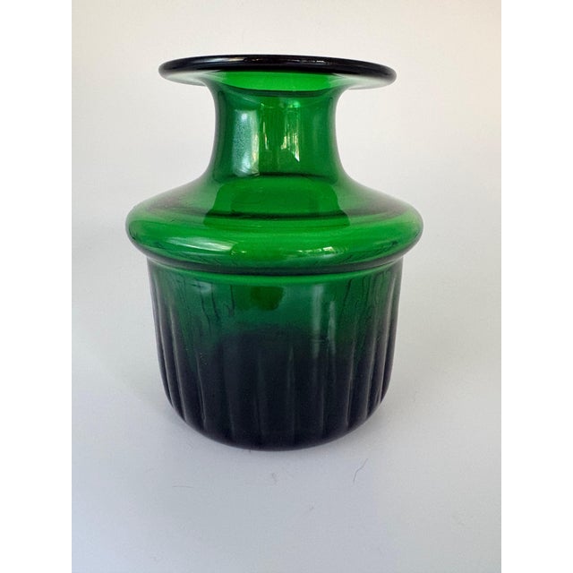 Mid-Century Emerald Green Glass Collar Vase attributed to Bertil Vallien for Boda / Åfors, 1960s For Sale - Image 4 of 14