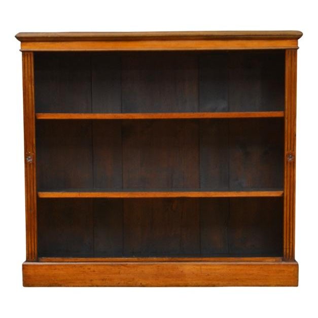 English Victorian Open Bookcase in Walnut, 1890 For Sale - Image 14 of 14