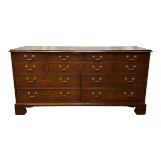 Vintage Hickory Chair Traditional Federal Style Mahogany Dresser For Sale