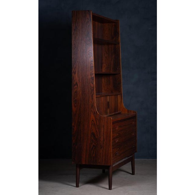 Brown Rosewood Bookcase attributed to Johannes Sorth for Nexø Møbelfabrik, 1960s For Sale - Image 8 of 12