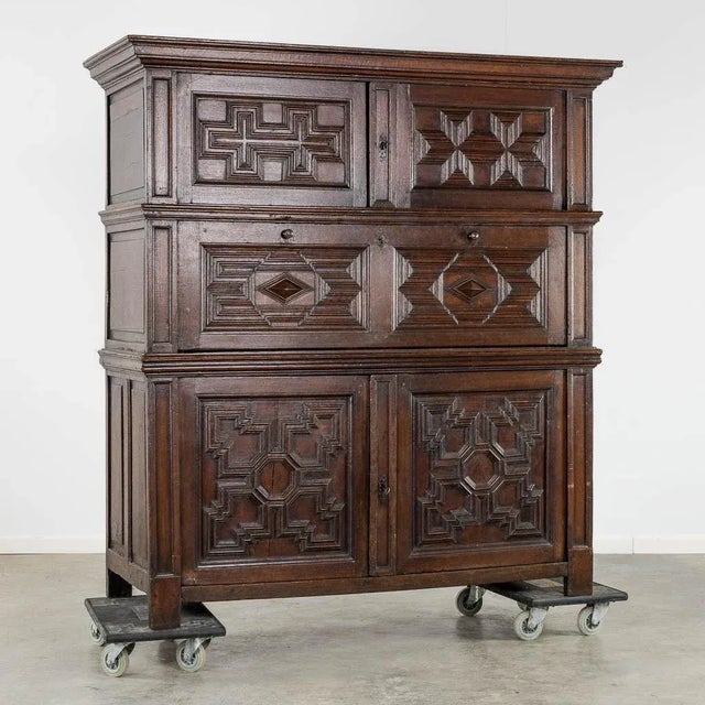 An Impressive Early 18th Century Dutch Oak Geometric Kussen Cabinet With Integral Secretaire For Sale - Image 4 of 12