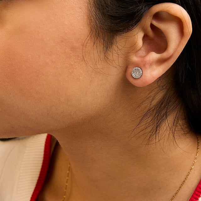 Early 21st Century 14K White Gold 1/2 Cttw Brilliant-Cut Diamond Halo-Style Cluster Round Button Stud Earrings (H-I Color, I1-I2 Clarity) For Sale - Image 5 of 6