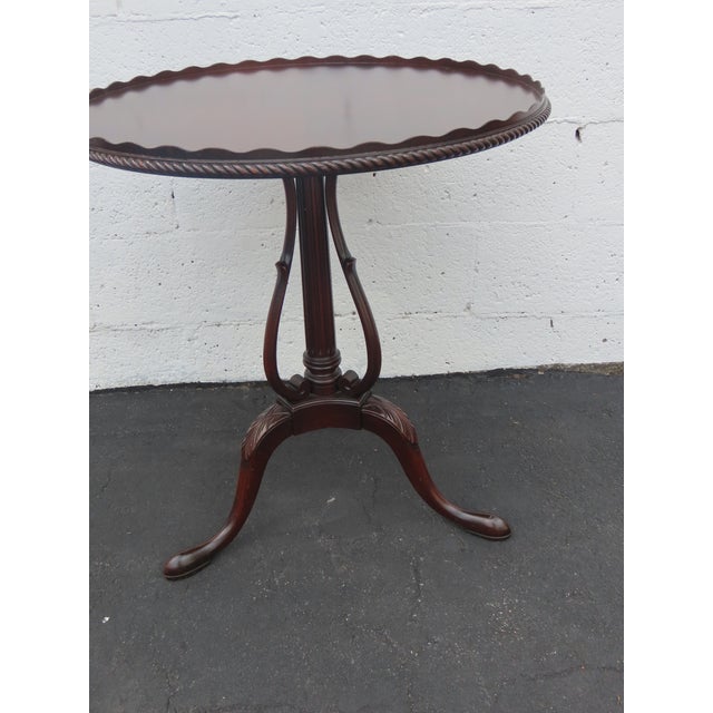 Weiman Furniture Pie Crust Flame Mahogany Round Side End Table 6631 For Sale In Miami - Image 6 of 12