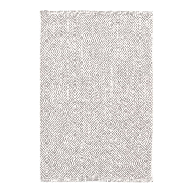 Bunny Williams for Dash & Albert Annabelle Grey Indoor/Outdoor Rug, 6' x 9' For Sale