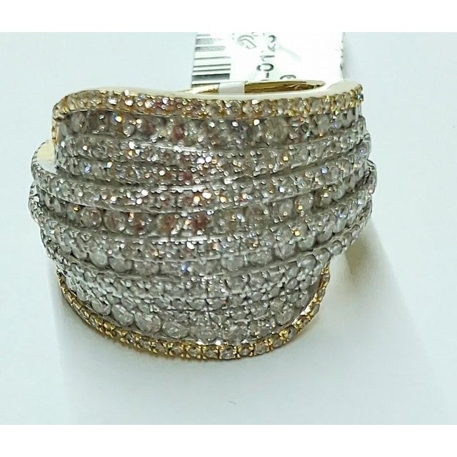 10k Yellow Gold 2 5/8 CTTW Natural Diamond Cluster Statement Ring, Size 7 For Sale In Atlanta - Image 6 of 8