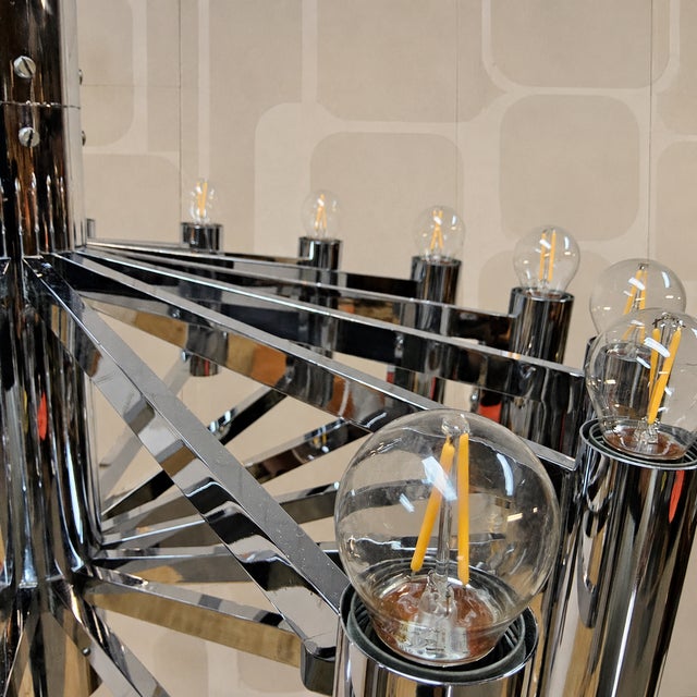 Large Vintage Italian Space Age Chandelier in Chrome by Gaetano Sciolari, 1970s For Sale - Image 10 of 18