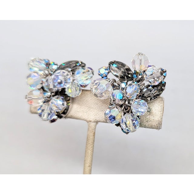 Vintage 1960s Verified Delizza & Elster Faux-Black Diamond With Aurora Borealis Bead Dangles Clip Earrings-2 Pieces For Sale In Philadelphia - Image 6 of 7
