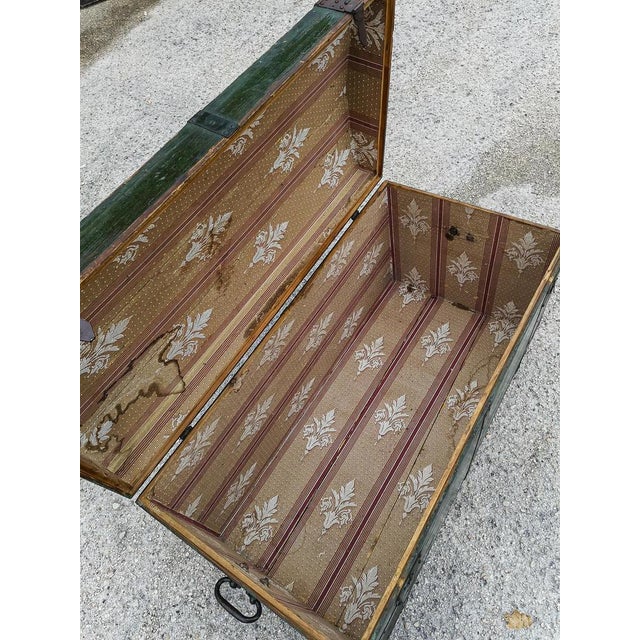 Wood Travel Trunk in Green Varnished Wood, 1900s For Sale - Image 7 of 18