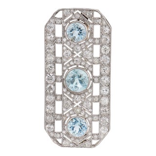 1920s French Art Deco 6.00 Carat Aquamarine Diamond Platinum Brooch For Sale