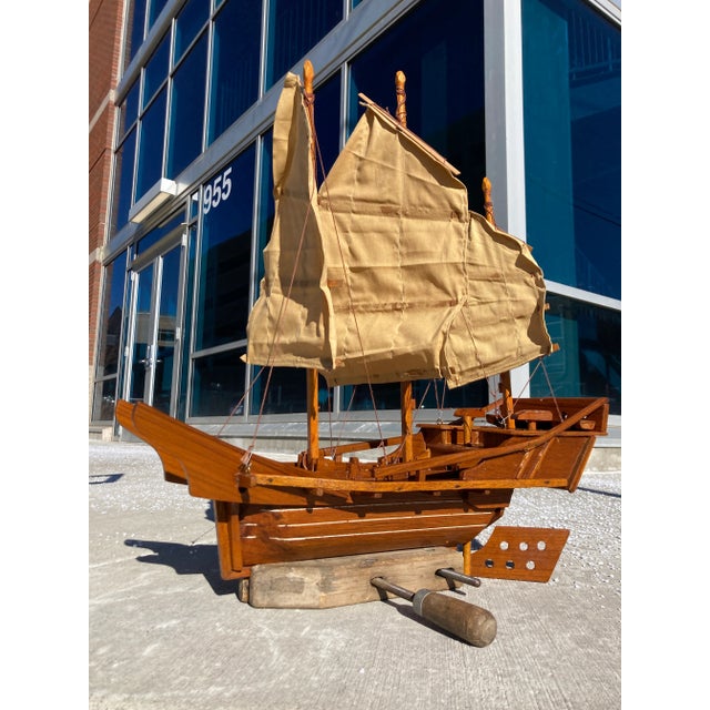 Scale Model of Chinese Junk Ship in Solid Teak Handcrafted in Hong Kong For Sale - Image 4 of 13