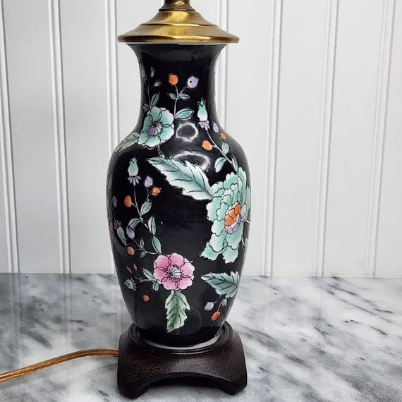 Vintage Famille Noire Black Floral Porcelain Chinoiserie Small Leviton Table Lamp Hong Kong For Sale - Image 4 of 13