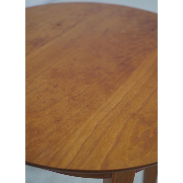 Thomas Moser Round Cherry Small Occasional End Table For Sale In Philadelphia - Image 6 of 12