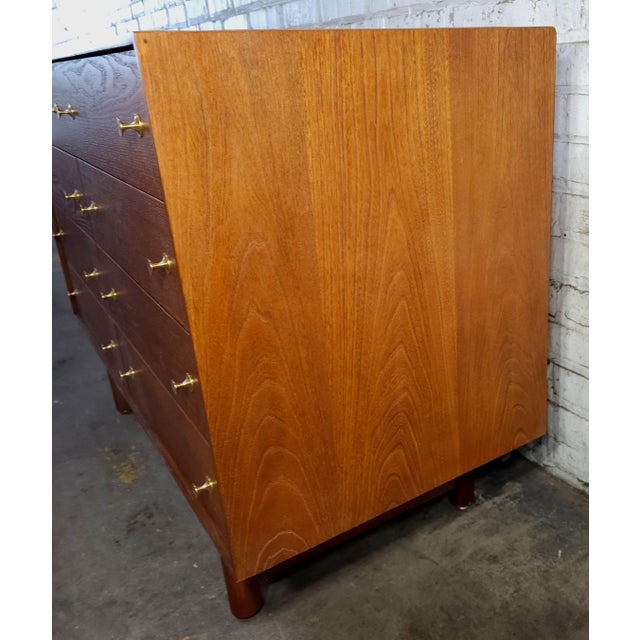 1960s Lawrence Peabody Restored Mid Century 8 Drawer Low Dresser For Sale In Chicago - Image 6 of 13