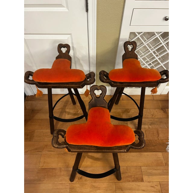 1960s Mid 20th Century Set of Three Spanish Brutalist Bar Stools For Sale - Image 5 of 6