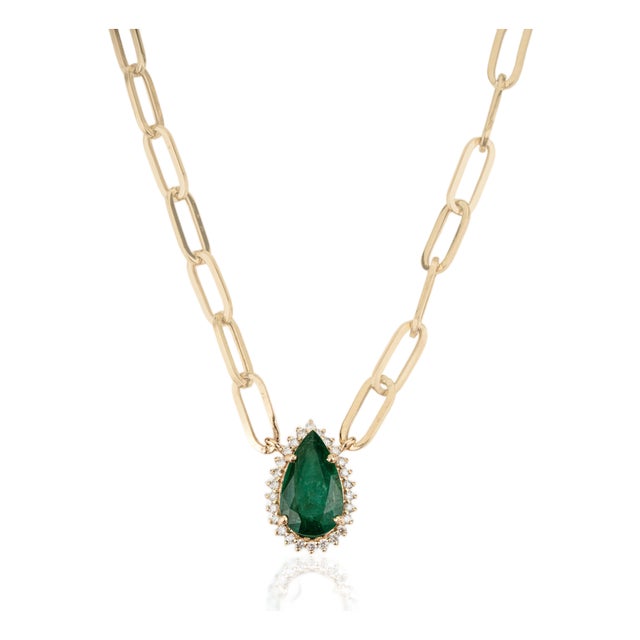 2.25ct Emerald Diamond Halo Teardrop Paperclip Chain Necklace in 14k Solid Gold For Sale