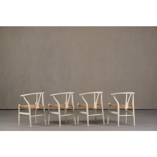 White CH 24 Chair by Hans J Wegner for Carl Hansen & Son, Denmark, 1960s For Sale - Image 8 of 16