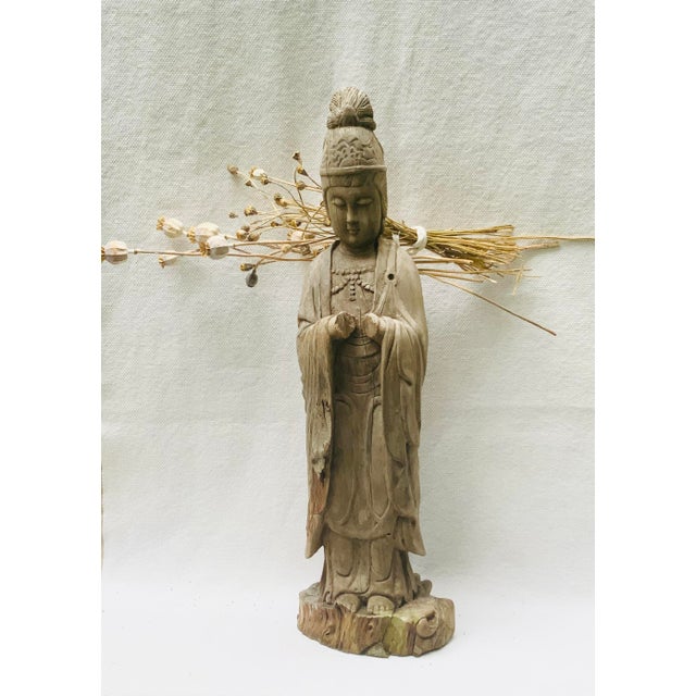 19th Century Chinese Hand-Carved Cypress Guanyin Buddhist Goddess Sculpture For Sale - Image 15 of 15