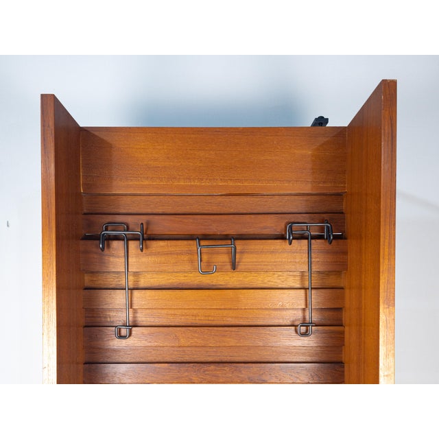 Mid-Century Italian Suspended Tilting Wardrobe, 1960s For Sale - Image 16 of 18