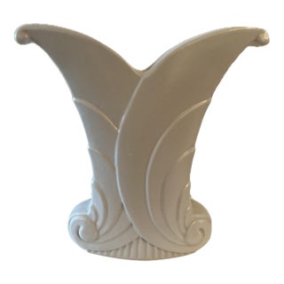 1940s Art Deco Skyscraper Style White Porcelain Scroll Form Vase by Abingdon For Sale